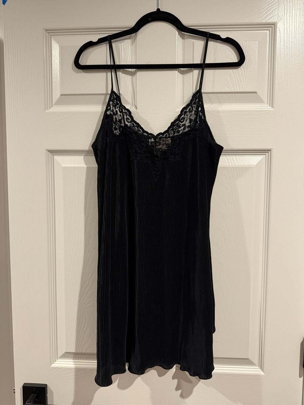 Vintage Dentelle Black Pleated Camisole Slip Dress